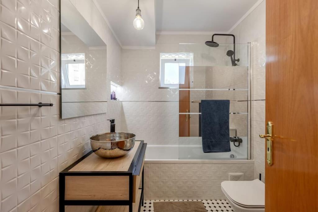 Spacious 3-Bedroom Condo In Lisboa Eksteriør billede